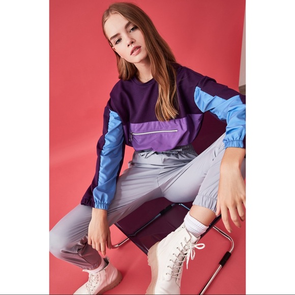 Woman Lilac Vintage Crew Neck Sweatshirts Small - Picture 4 of 4